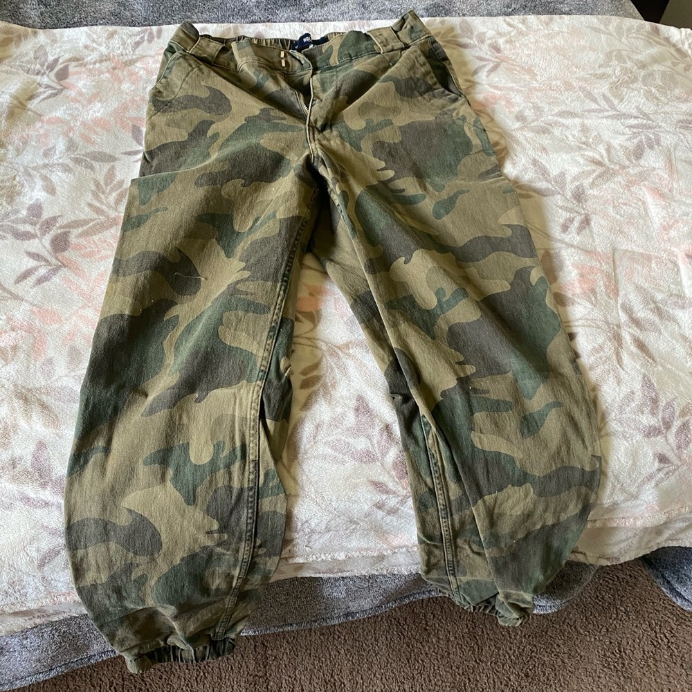 Military joggers